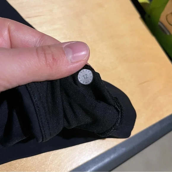 Lululemon Fast & Free Sports Bra Nulux Black Size 12 Unpadded Yoga W2AMIS - Picture 8 of 10